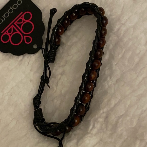 Paparazzi bracelets- set of eight. NWT - Picture 5 of 9